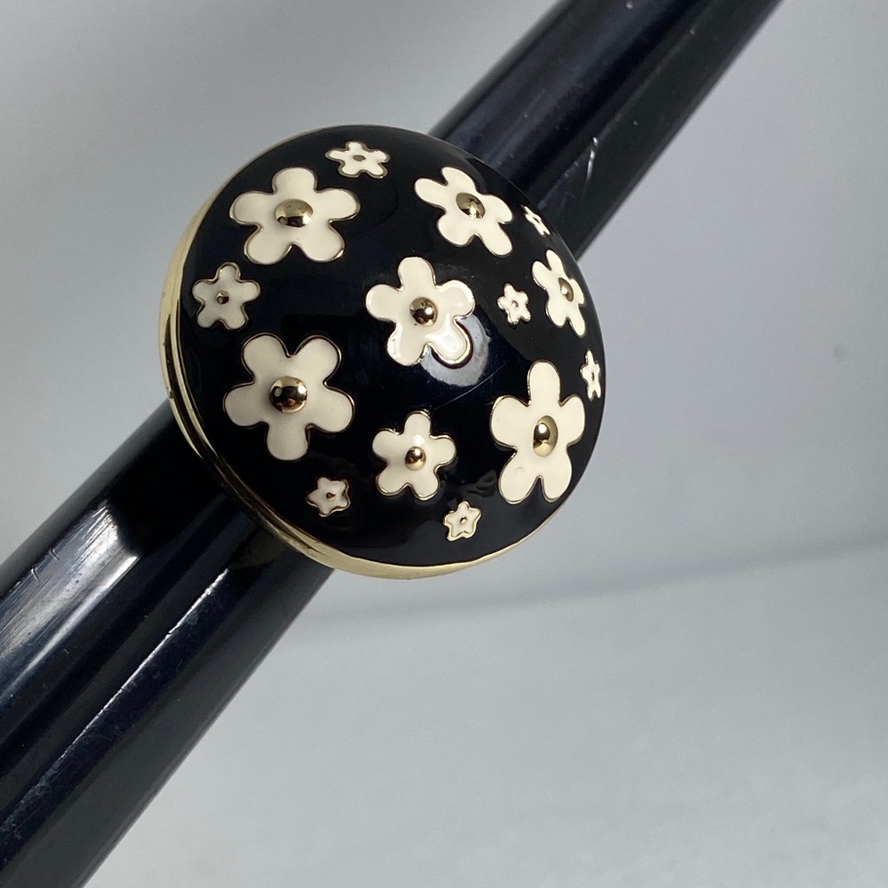 Marc Jacobs Daisy solid perfume ring - Picture 12 of 14